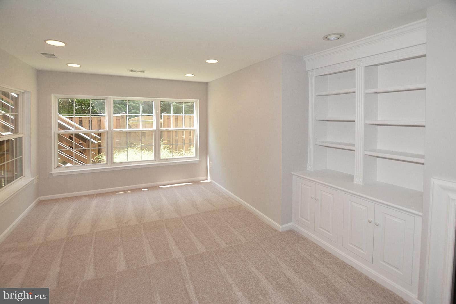 7328 Fountain Spring Court Springfield, VA 22150 - Photo 29 of 39 Gallery Image 29