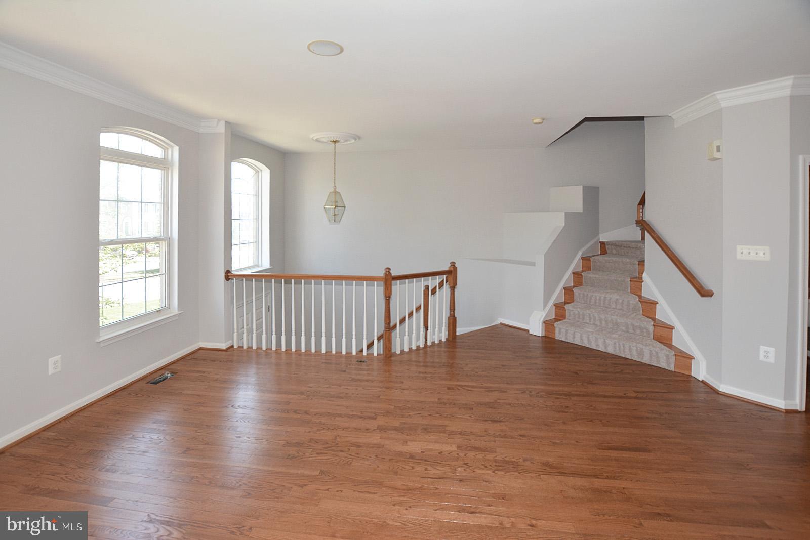 7328 Fountain Spring Court Springfield, VA 22150 - Photo 4 of 39 Gallery Image 4