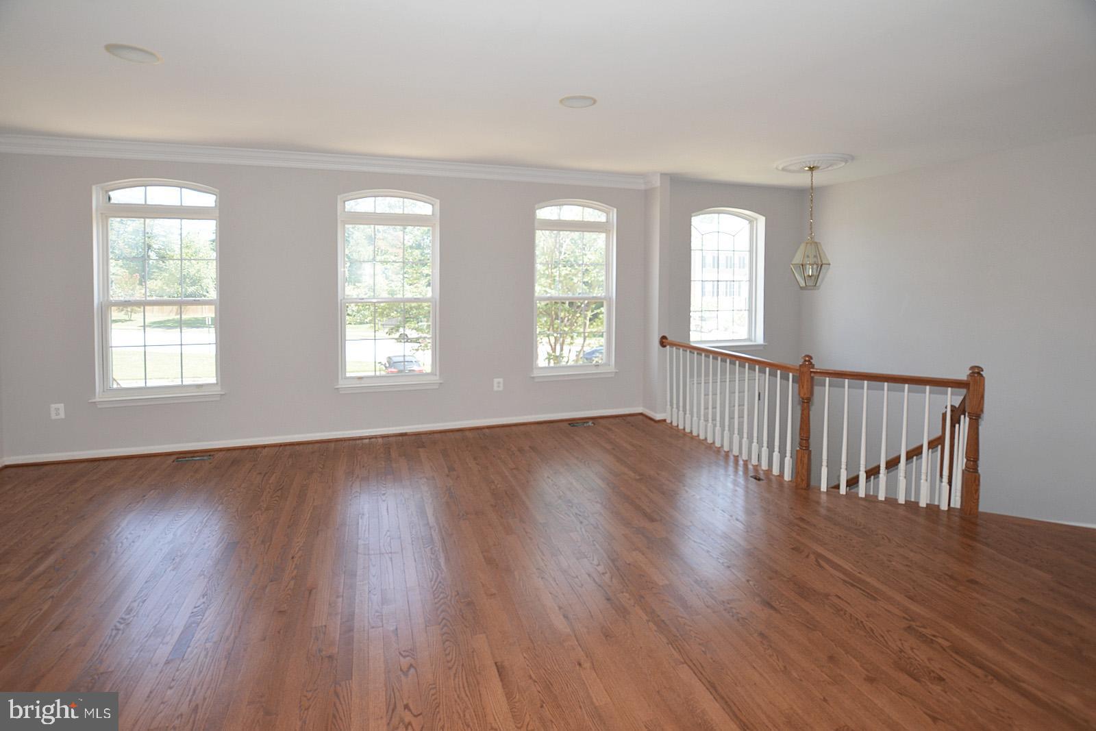 7328 Fountain Spring Court Springfield, VA 22150 - Photo 5 of 39 Gallery Image 5