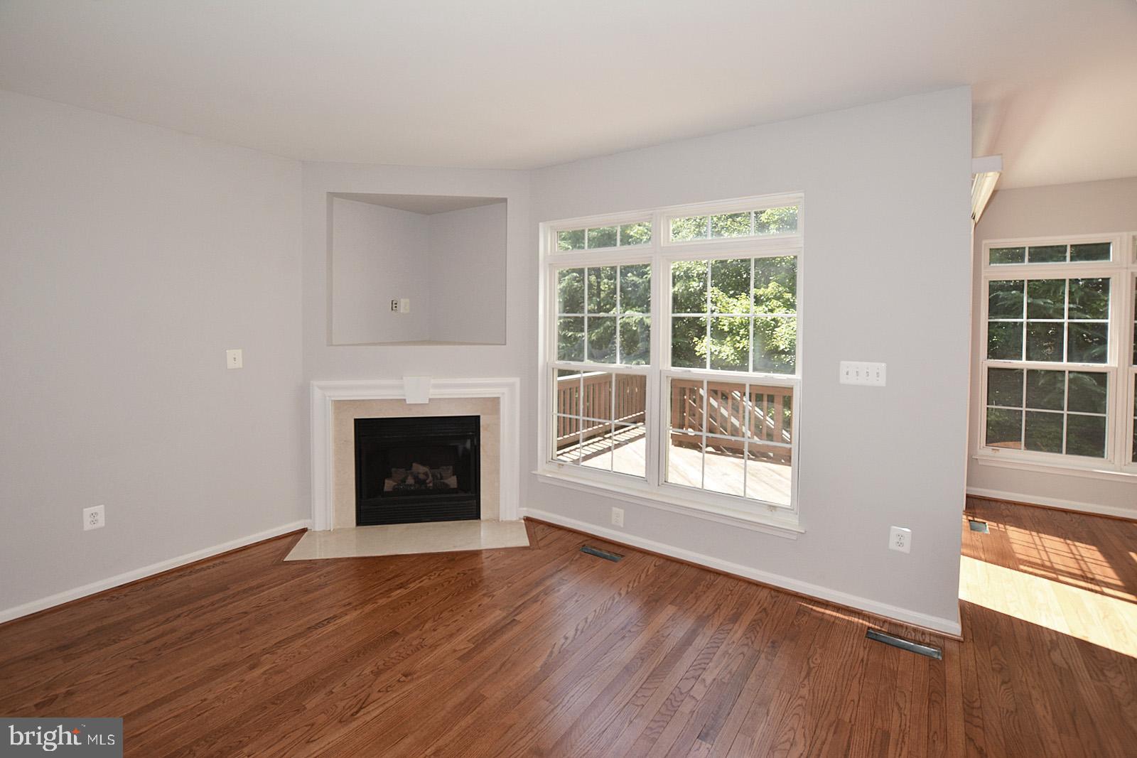 7328 Fountain Spring Court Springfield, VA 22150 - Photo 8 of 39 Gallery Image 8