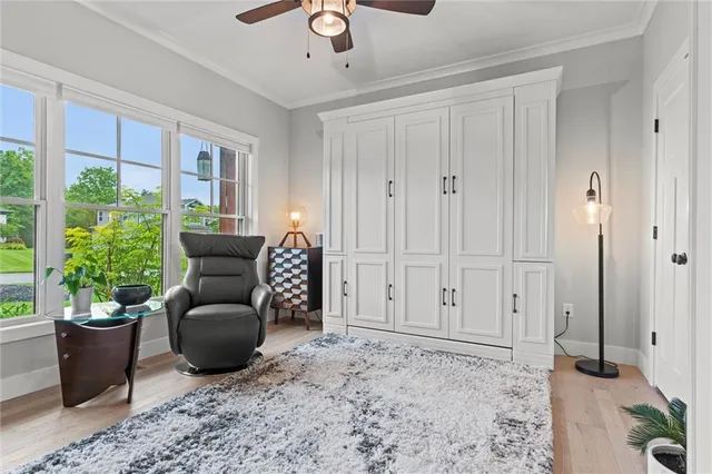 $1,180,000 | 4 Black Hawk Drive, Lake Winnebago, MO 64034