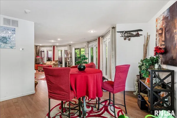 $315,000 | 3316 Collingwood Drive, Springfield, IL 62711