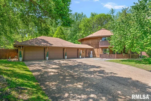 $315,000 | 3316 Collingwood Drive, Springfield, IL 62711
