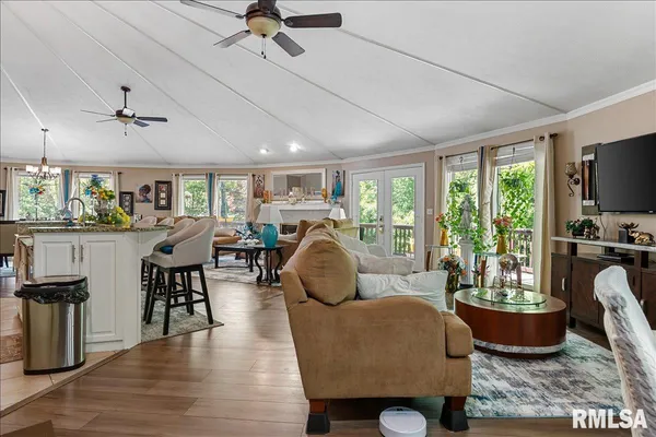 $315,000 | 3316 Collingwood Drive, Springfield, IL 62711
