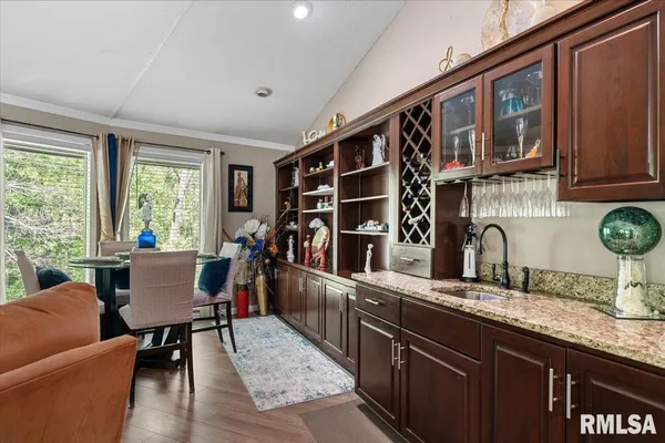 $315,000 | 3316 Collingwood Drive, Springfield, IL 62711