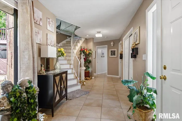 $315,000 | 3316 Collingwood Drive, Springfield, IL 62711