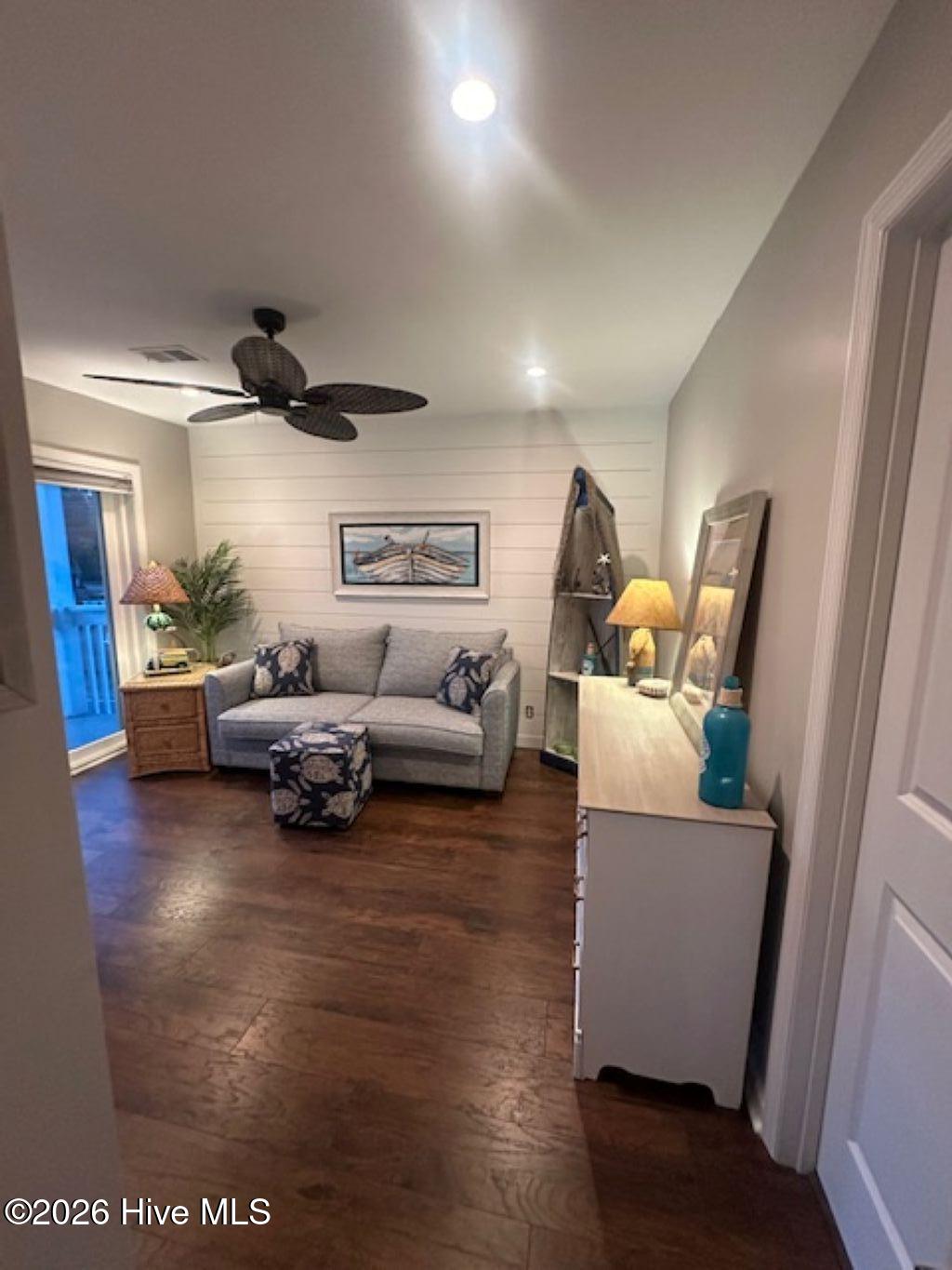 1914 Goose Creek Road Southwest, Unit 2204 Ocean Isle Beach, NC 28469 - Photo 19 of 43 second bedroom