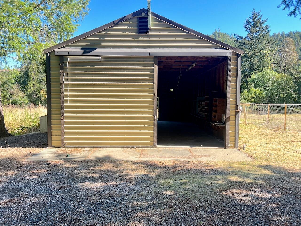 950 Thompson Creek Road Selma, OR 97538 - Photo 22 of 24 IMG_7443