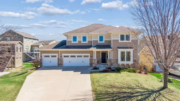 $785,000 | 14725 51st Avenue North, Plymouth, MN 55446