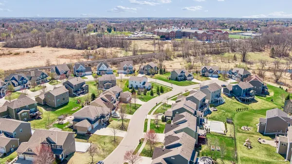 $785,000 | 14725 51st Avenue North, Plymouth, MN 55446