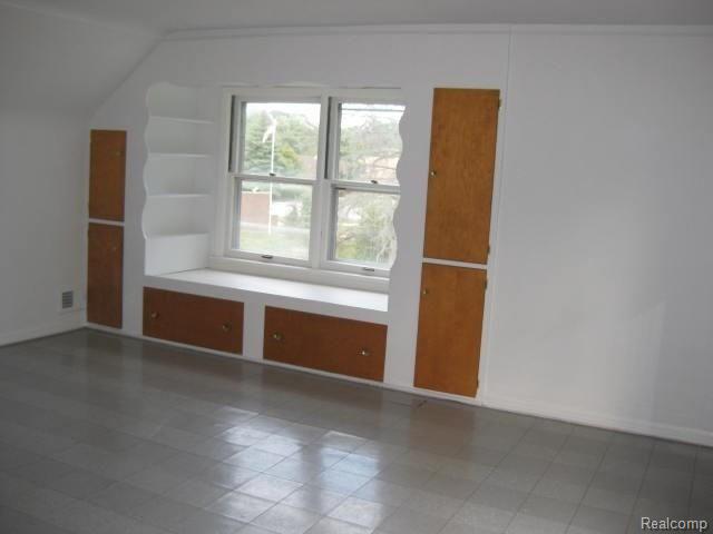 2215 Walnut Lake Road West Bloomfield, MI 48322 - Photo 15 of 20