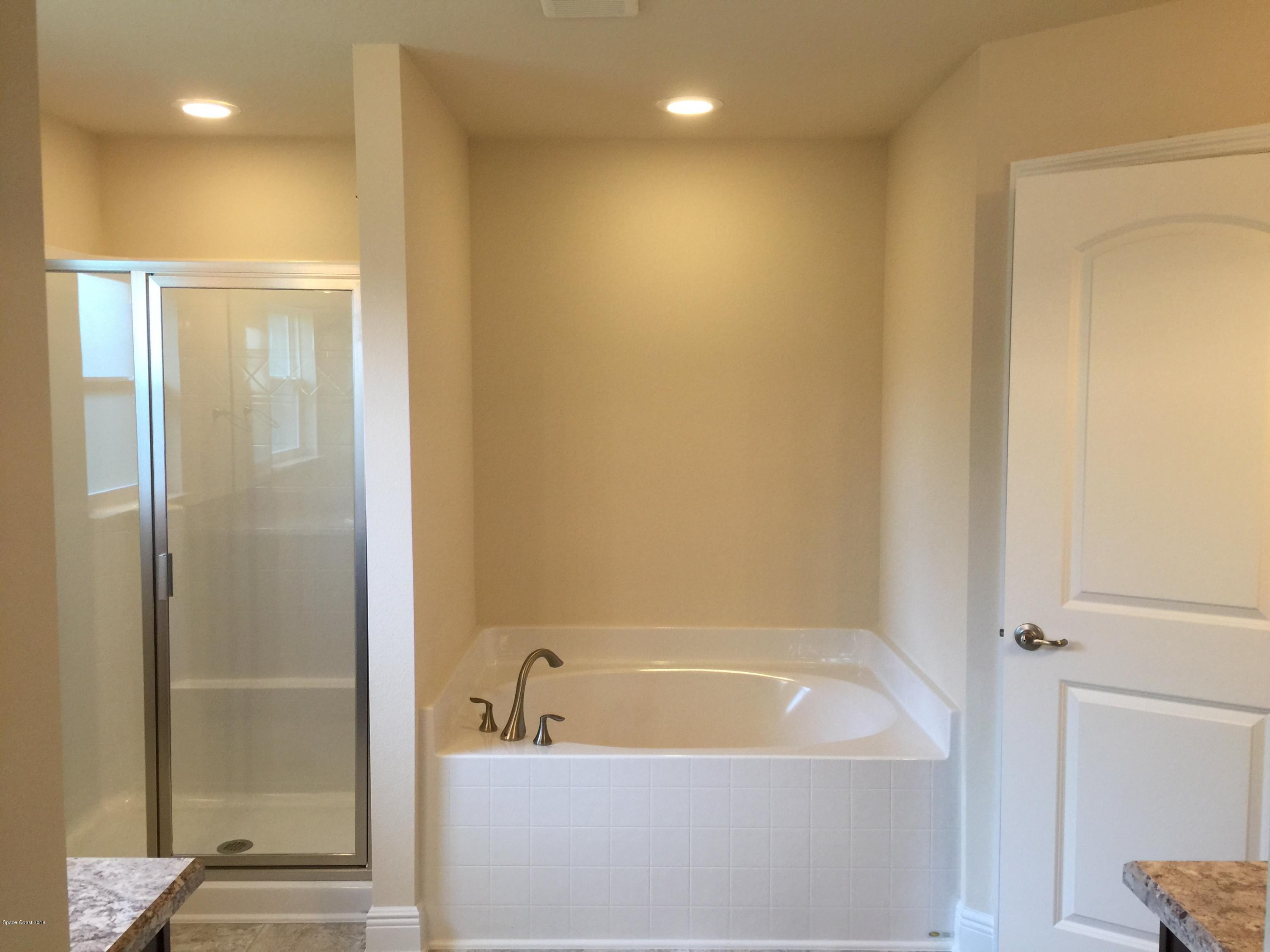 1557 Paragon Road Southeast Palm Bay, FL 32909 - Photo 10 of 18 Master Bath