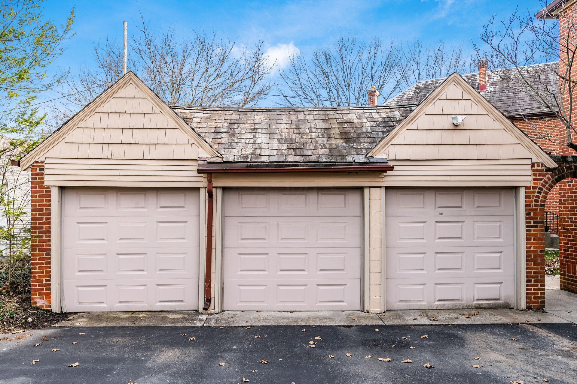 1901 Baldridge Road Columbus, OH 43221 - Photo 33 of 43 Detached Garage