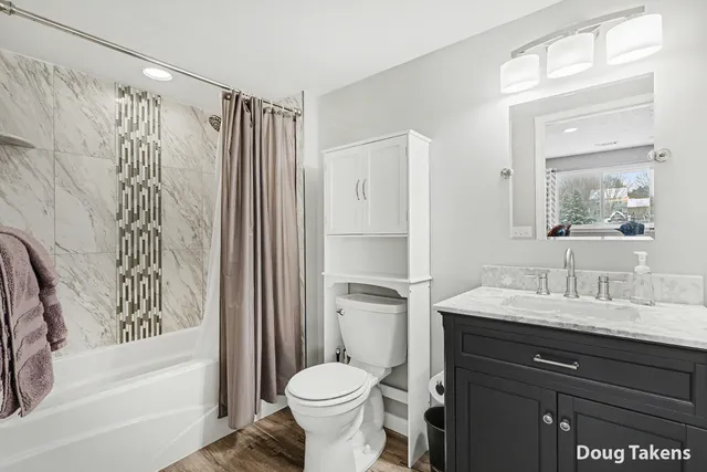 $499,900 | 2129 Drew Drive, Belmont, MI 49306