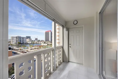 $265,000 | 1893 South Ocean Drive, Unit 810, Hallandale Beach, FL 33009