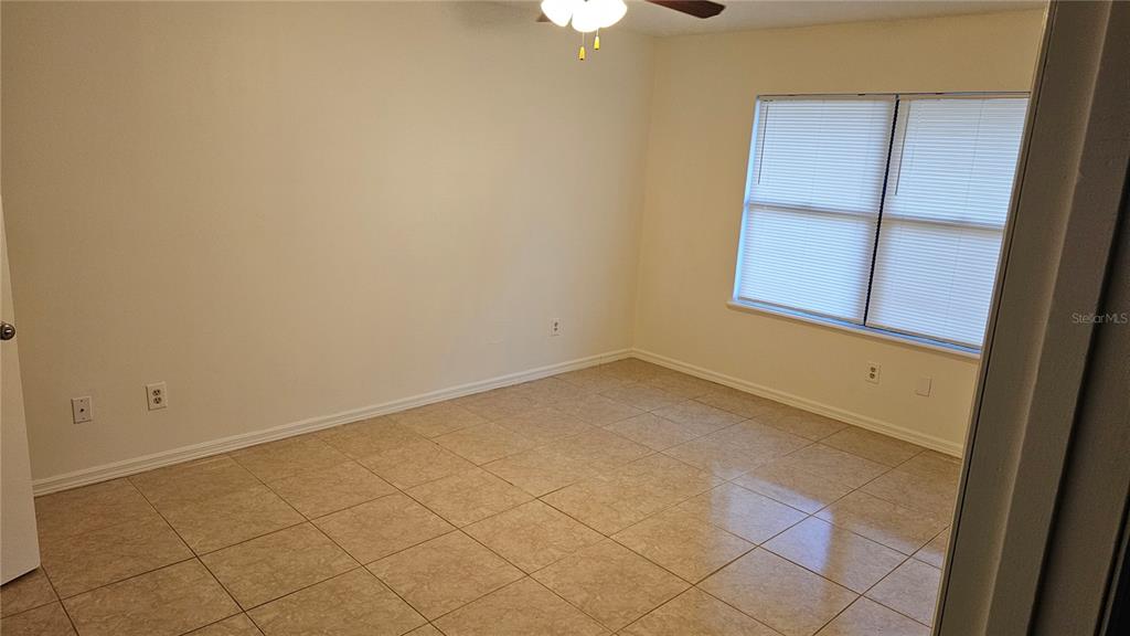 372 East Beach Street Groveland, FL 34736 - Photo 7 of 16