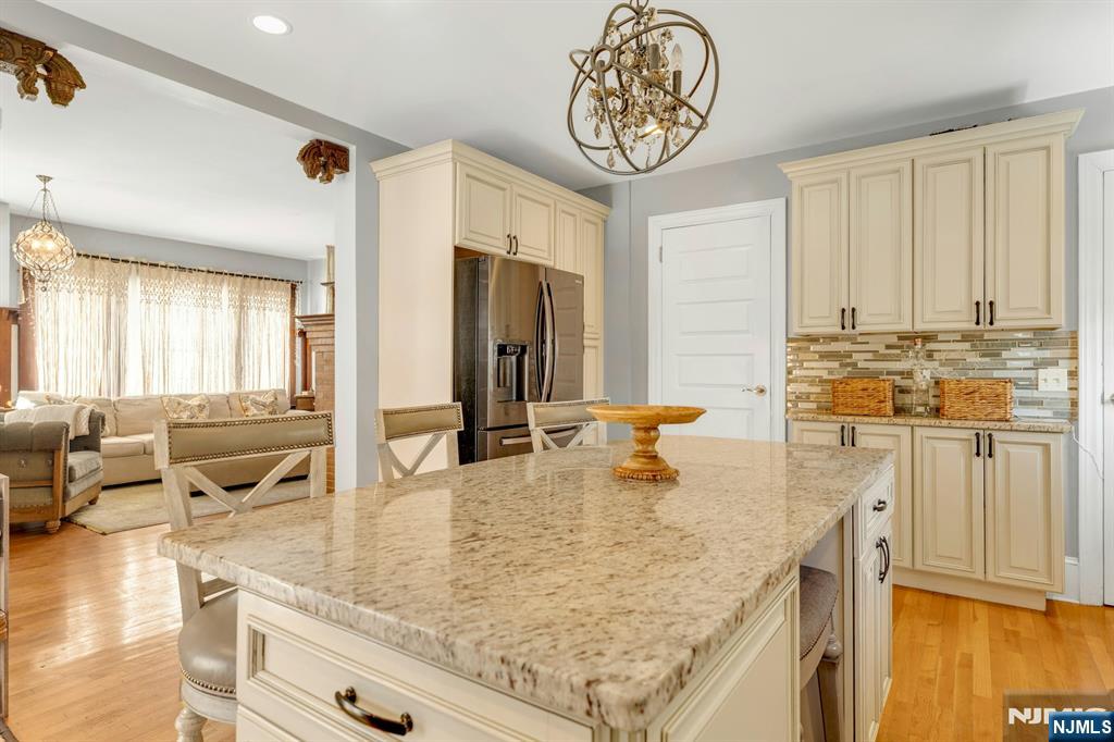 262 Claremont Avenue Montclair, NJ 07042 - Photo 13 of 37