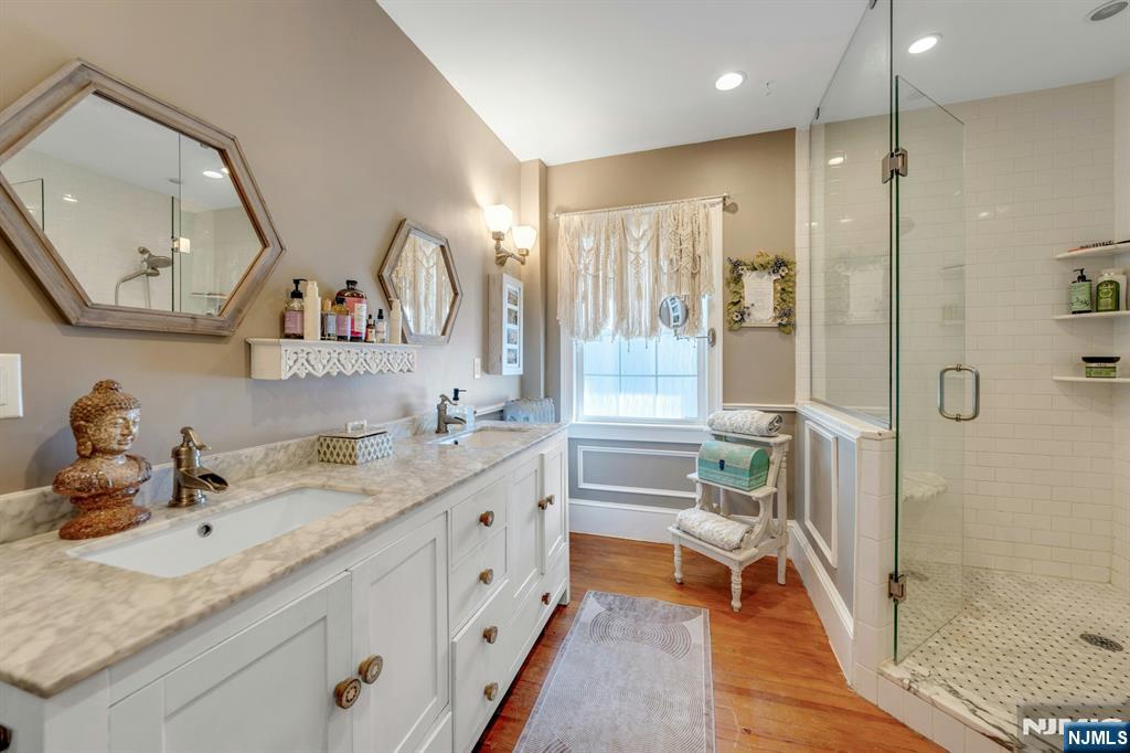 262 Claremont Avenue Montclair, NJ 07042 - Photo 17 of 37