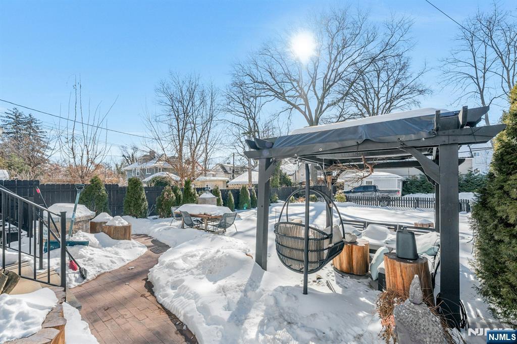 262 Claremont Avenue Montclair, NJ 07042 - Photo 33 of 37