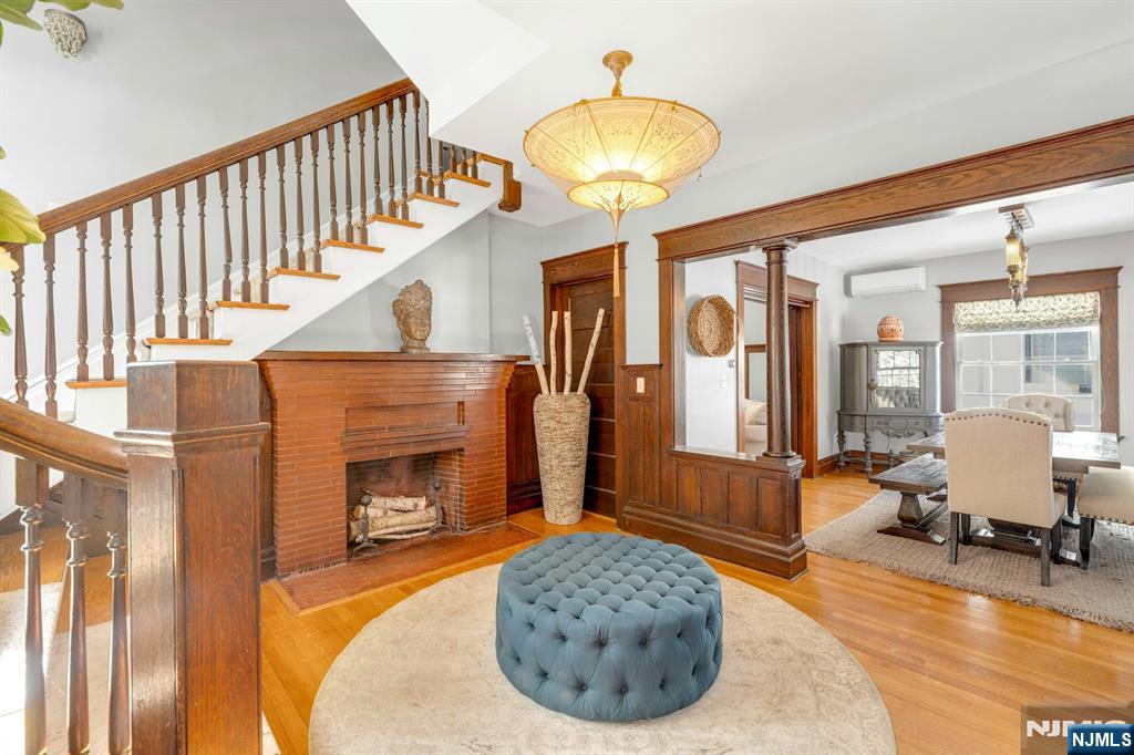 262 Claremont Avenue Montclair, NJ 07042 - Photo 4 of 37