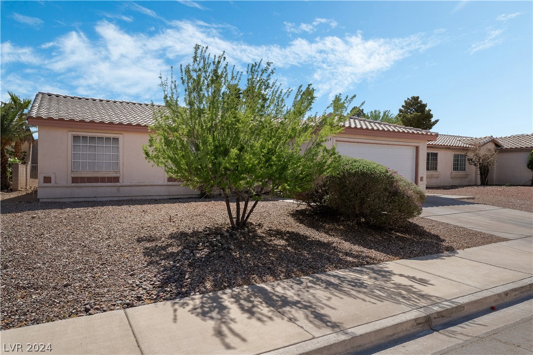 168 Lovett Road Henderson, NV 89015 - Photo 4 of 31 Gallery Image 4