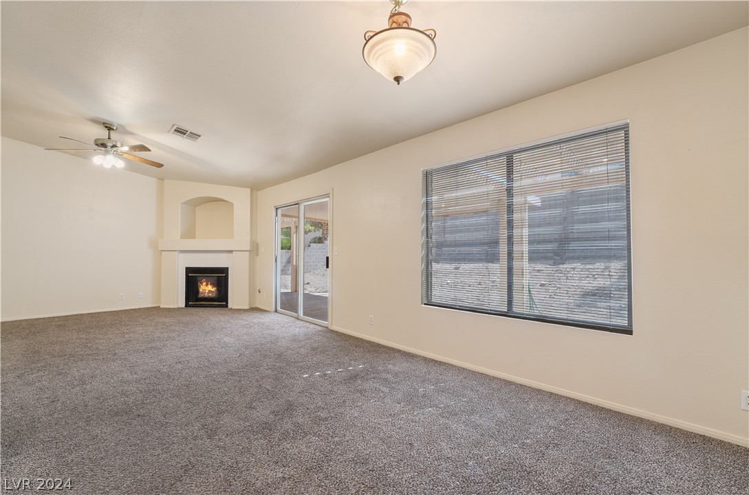 168 Lovett Road Henderson, NV 89015 - Photo 5 of 31 Gallery Image 5