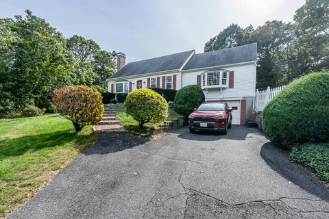 $889,000 | 102 Wildwood Road, Brewster, MA 02631