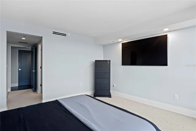 $15,000 | 3301 Bayshore Boulevard, Unit 2207B, Tampa, FL 33629