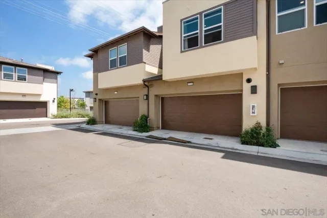 $959,950 | 11026 Eka Way, San Diego, CA 92126