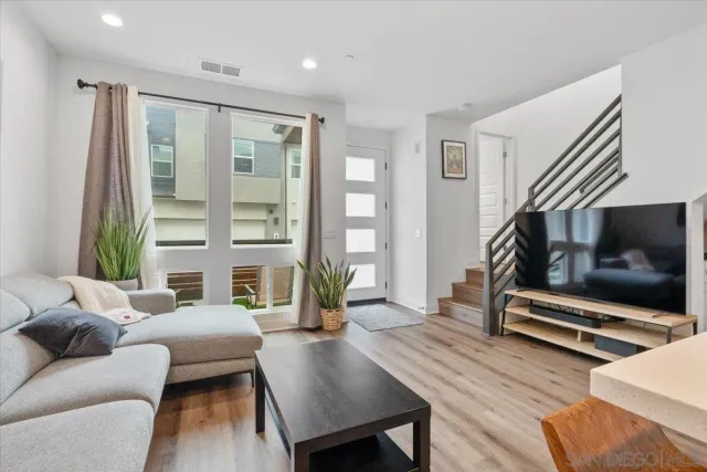 $959,950 | 11026 Eka Way, San Diego, CA 92126