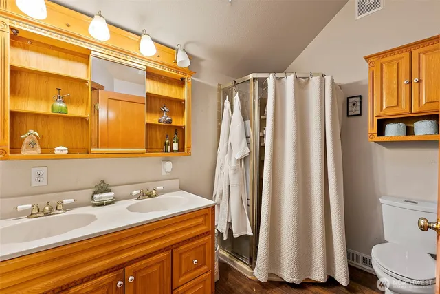 $669,000 | 805 Cherry Avenue, Sumner, WA 98390