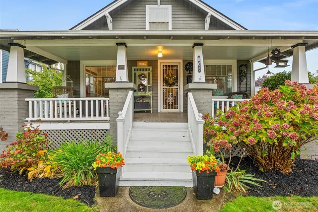 $669,000 | 805 Cherry Avenue, Sumner, WA 98390