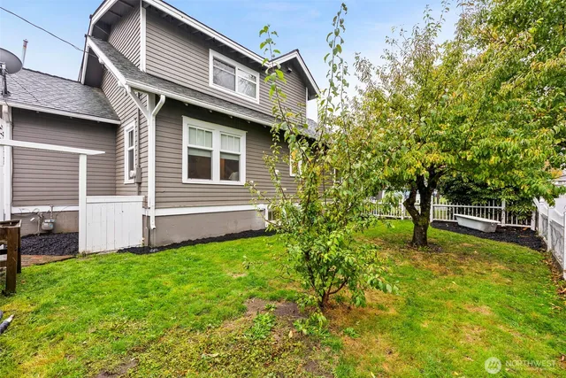 $669,000 | 805 Cherry Avenue, Sumner, WA 98390