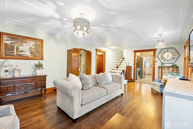 $669,000 | 805 Cherry Avenue, Sumner, WA 98390