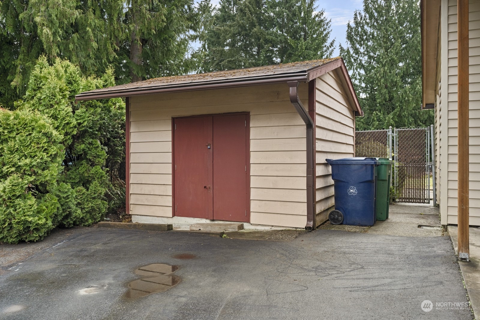 19211 3rd Drive Southeast Bothell, WA 98012 - Photo 32 of 37 a view of outdoor space and yard
