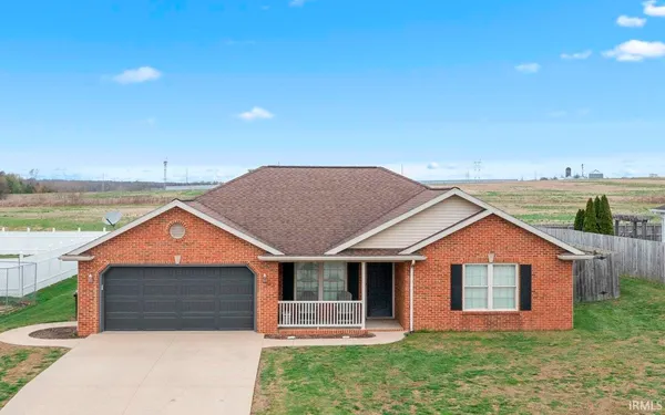 $259,900 | 414 West 20th Street, Huntingburg, IN 47542