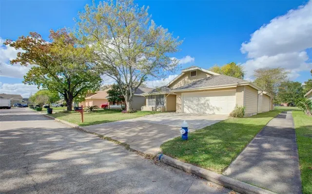 $299,000 | 19730 Coppervine Lane, Houston, TX 77084