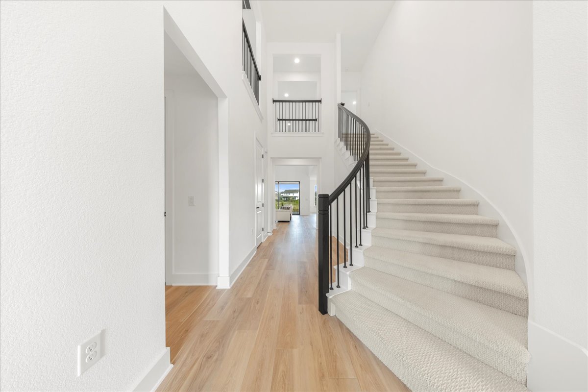 8700 Olmsted Way Austin, TX 78744 - Photo 25 of 40