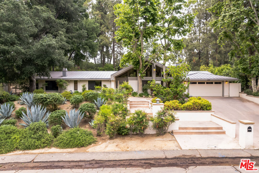 15827 Beaver Run Road Canyon Country, CA 91387 - Photo 24 of 44 Gallery Image 24