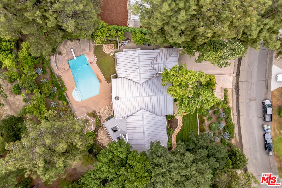 15827 Beaver Run Road Canyon Country, CA 91387 - Photo 27 of 44 Gallery Image 27