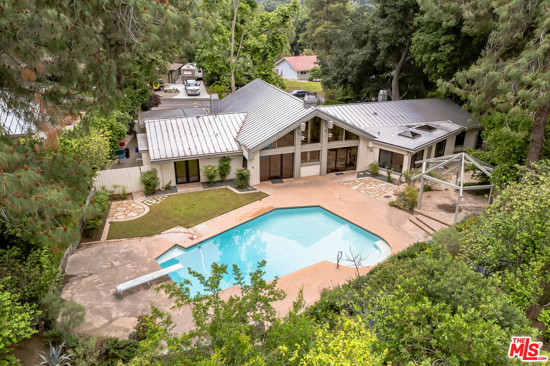 15827 Beaver Run Road Canyon Country, CA 91387 - Photo 31 of 44 Gallery Image 31