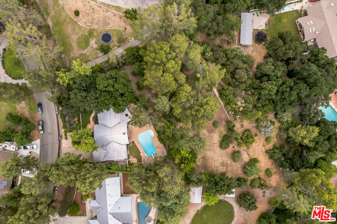 15827 Beaver Run Road Canyon Country, CA 91387 - Photo 32 of 44 Gallery Image 32