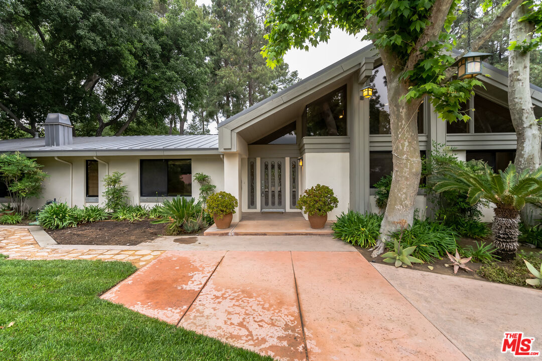 15827 Beaver Run Road Canyon Country, CA 91387 - Photo 37 of 44 Gallery Image 37