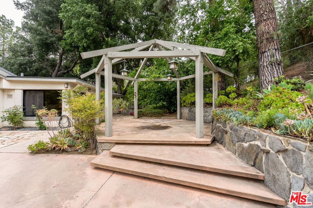 15827 Beaver Run Road Canyon Country, CA 91387 - Photo 42 of 44 Gallery Image 42