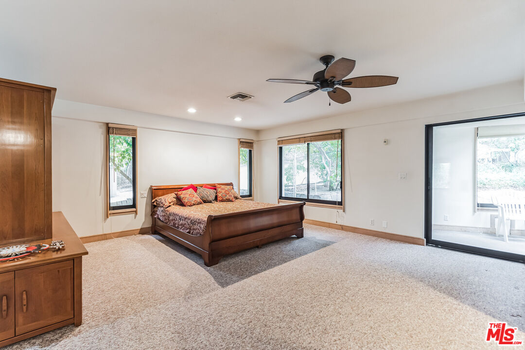 15827 Beaver Run Road Canyon Country, CA 91387 - Photo 10 of 44 Gallery Image 10