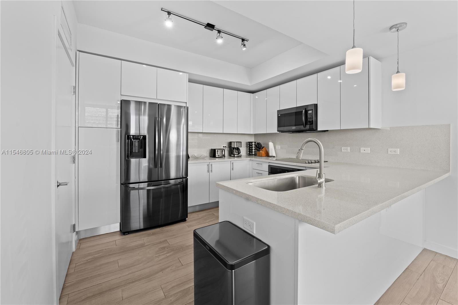 999 Southwest 1st Ave Unit 3304  