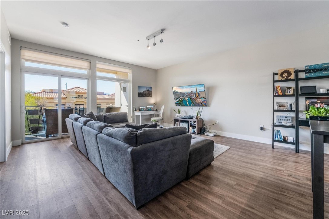 8925 West Flamingo Road, Unit 208 Las Vegas, NV 89147 - Photo 16 of 54