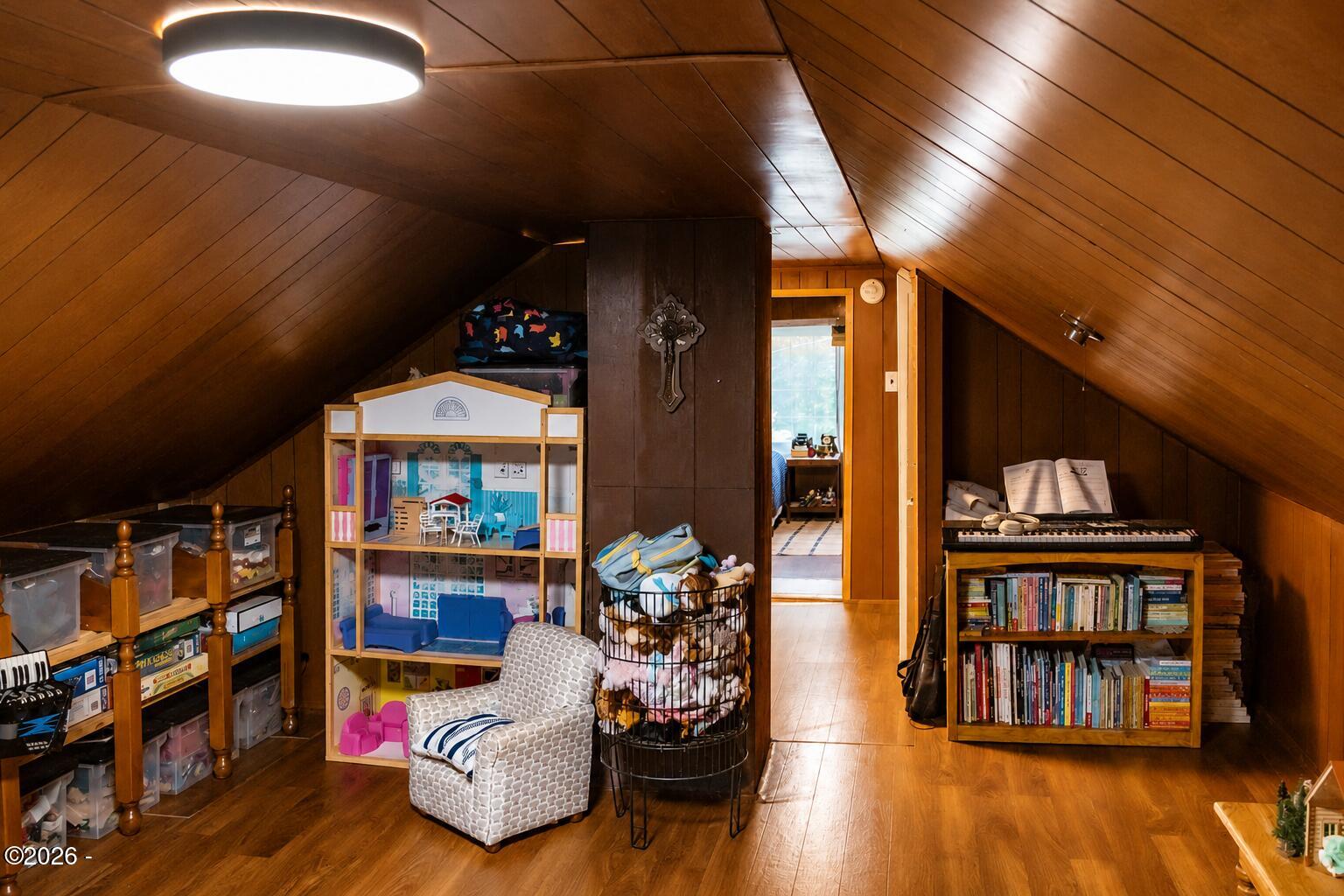 29 Neal Loop Toledo, OR 97391 - Photo 17 of 30 bedroom 3 play room