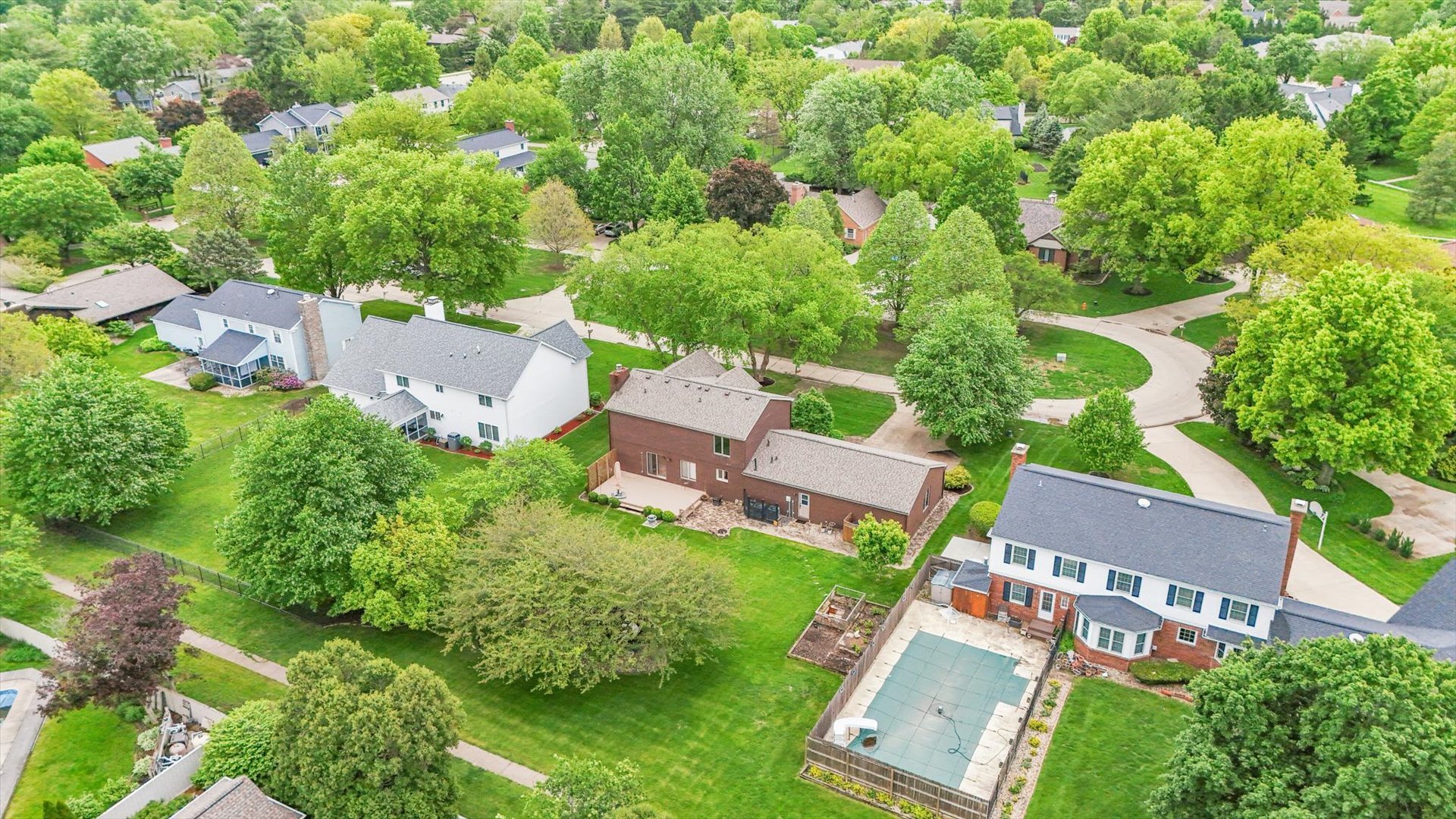2706 North Salisbury Court Champaign, IL 61821 - Photo 56 of 60 an aerial view of a house with garden space and street view