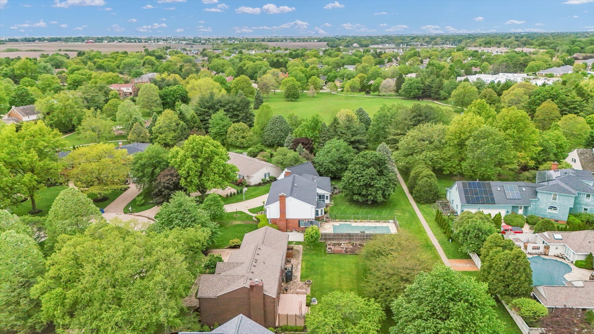 2706 North Salisbury Court Champaign, IL 61821 - Photo 59 of 60 an aerial view of a house with a garden